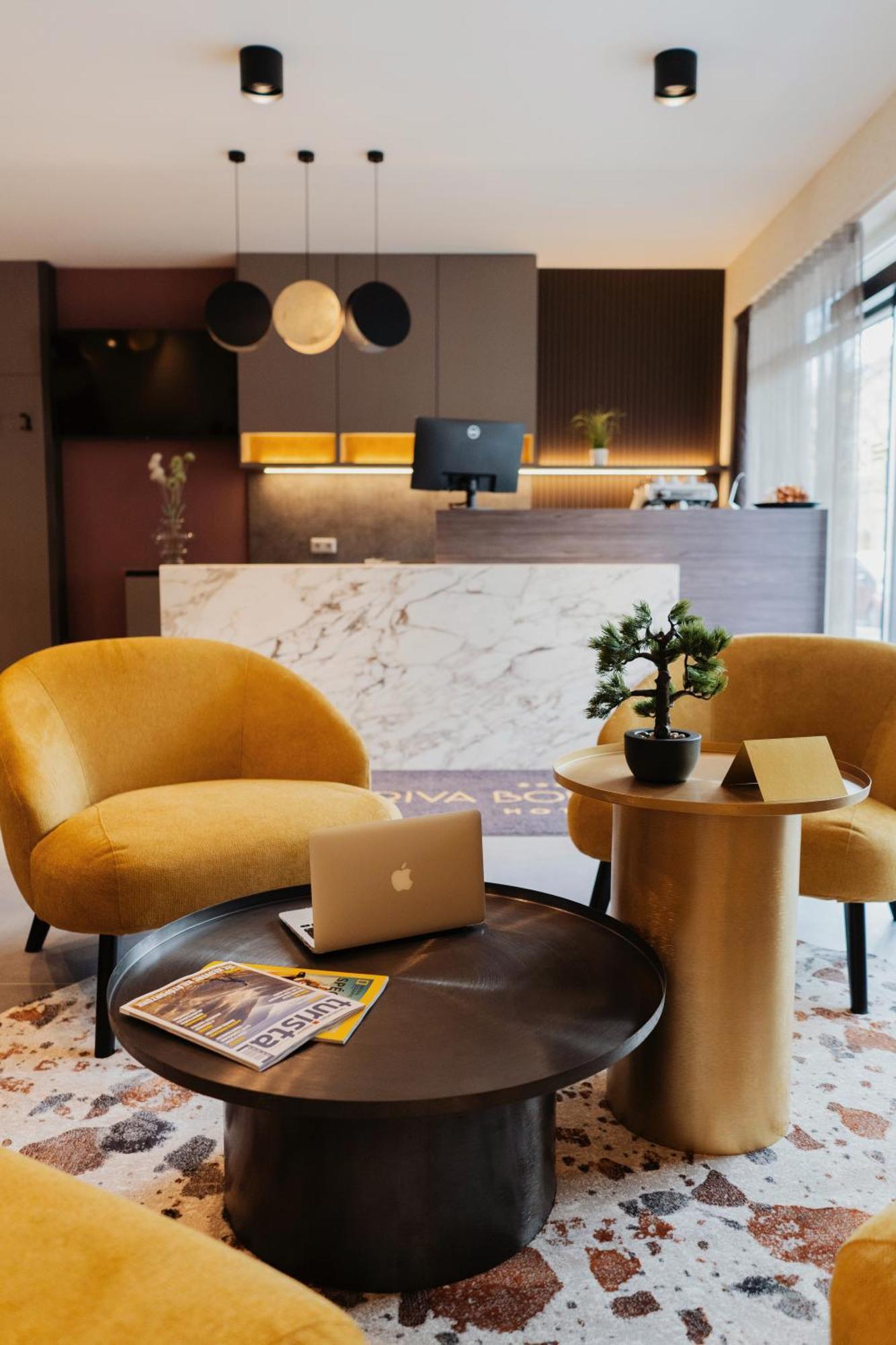 Riva Boutique